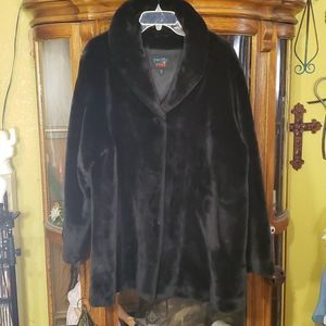 PACIFIC ROSE FAUX FUR COAT BLACK SZ 1X EUC